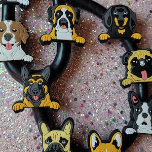 Ciondolo stetoscopio per cani: Pom-Shih Tzu-Barboncino-Carlino-Pastore tedesco-Border Collie-Bulldog francese ecc. *Il nuovo cinturino scorrevole resta fermo! ....FACILE DA PULIRE!