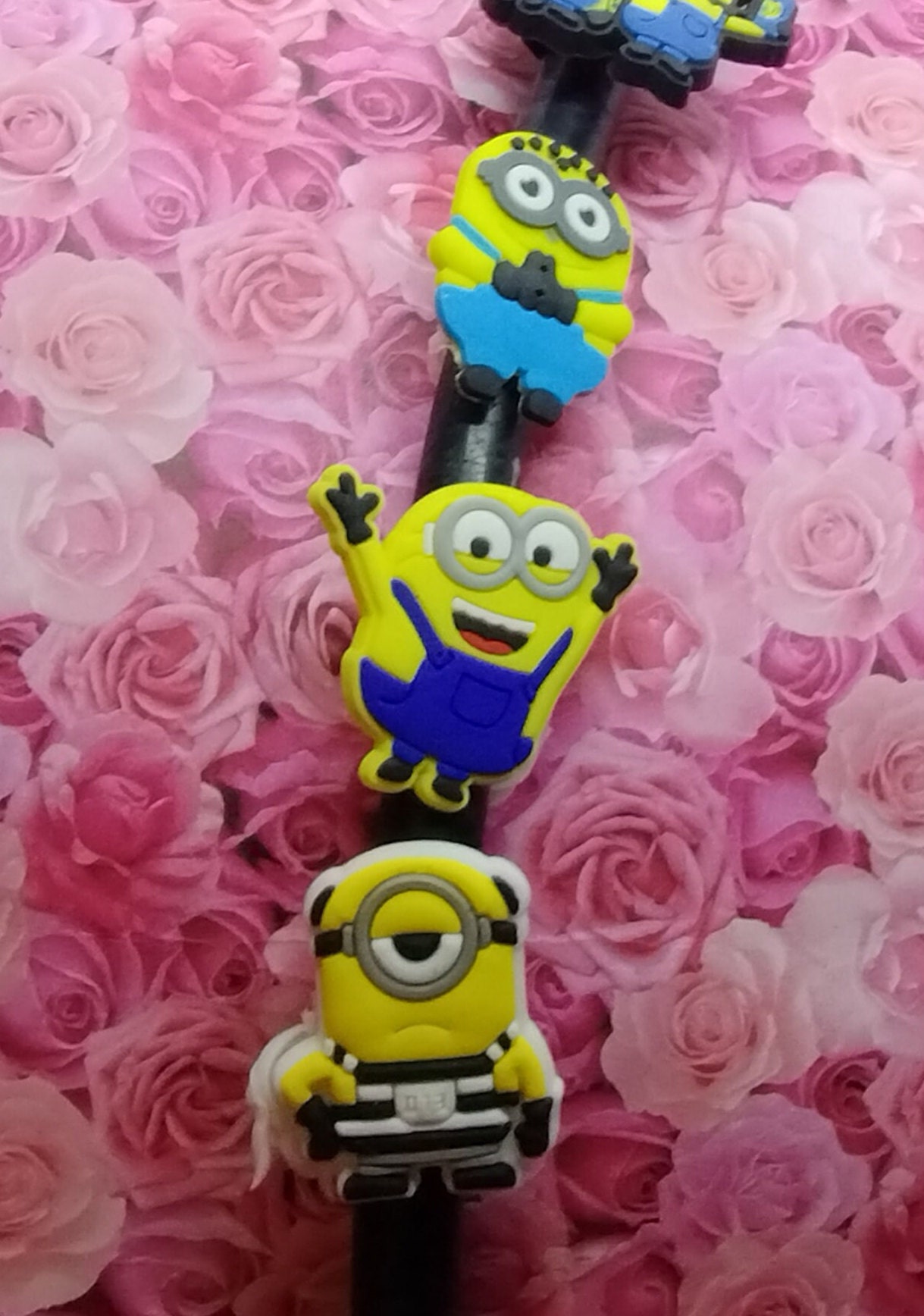 Stickers Muraux Minions Personnalisés Avec Prénom – Taille 20x28 Cm