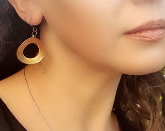 elegant and modern hoop earrings, 3d printed resin jewelry, gift for her, valentines day gift for girl friend, unique design wavy earrings