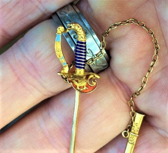 Victorian 14 karat Enamel Sword Jabot Pin & Scabb… - image 4
