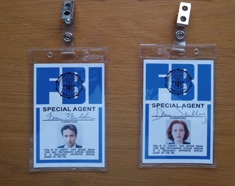 Colección de accesorios de cosplay de agente de Expediente X: insignia con foto de identificación con clip