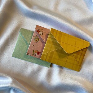 Mini enveloppes faites main, lot de 4 enveloppes, enveloppes cadeaux, enveloppe pour carte-cadeau.