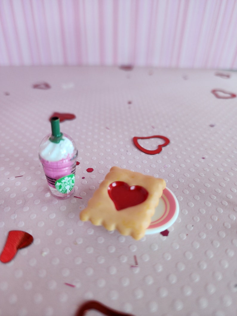 Maileg Sized Play Food...Heart Poptart or Cupcake and drink Valentines Miniature Dollhouse . Tiny mouse Valentine clothes food image 3