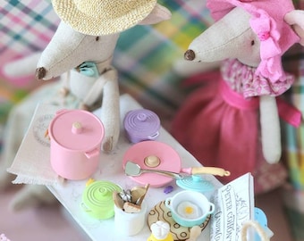 Maileg sized skillet, pans, and breakfast food  Miniature Dollhouse. Tiny mouse Easter Snacks Play Food Drinks