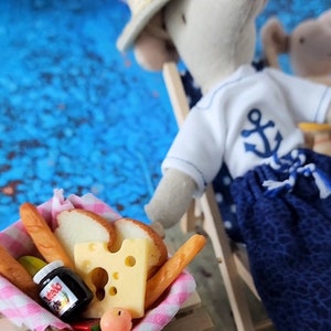 Maileg sized Picnic Basket, Hamburger, Beach snacks, and Ice Cream Miniature Dollhouse. Tiny mouse Easter Snacks Play Food drink
