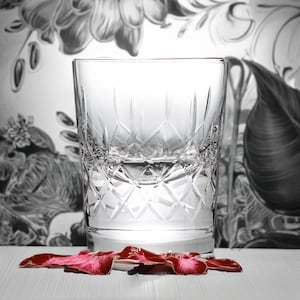 Old Fashioned Whiskey Glasses, Handcrafted, Diamond Cut Crystal, 6.35 oz, Lead-Free, Bourbon Barware, Glassware (Set of 2) SMG000082A