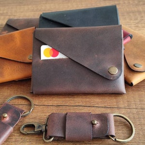 Brown Minimalist Leather Wallet - High-Quality Handmade Premium Lightweight Wallet w/ Leather Keychain | Gift Ideas for Dad & Boyfriend