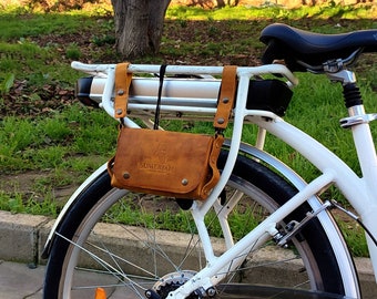 Handcrafted Crazy Horse Leather Bicycle Bag: Minimalist Cycling Tool Bag Full Grain