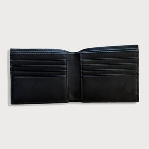 Bi-Fold Leather Wallet with Eight Credit Card Slots in Grained Calfskin