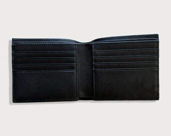 Bi-Fold Leather Wallet with Eight Credit Card Slots in Grained Calfskin