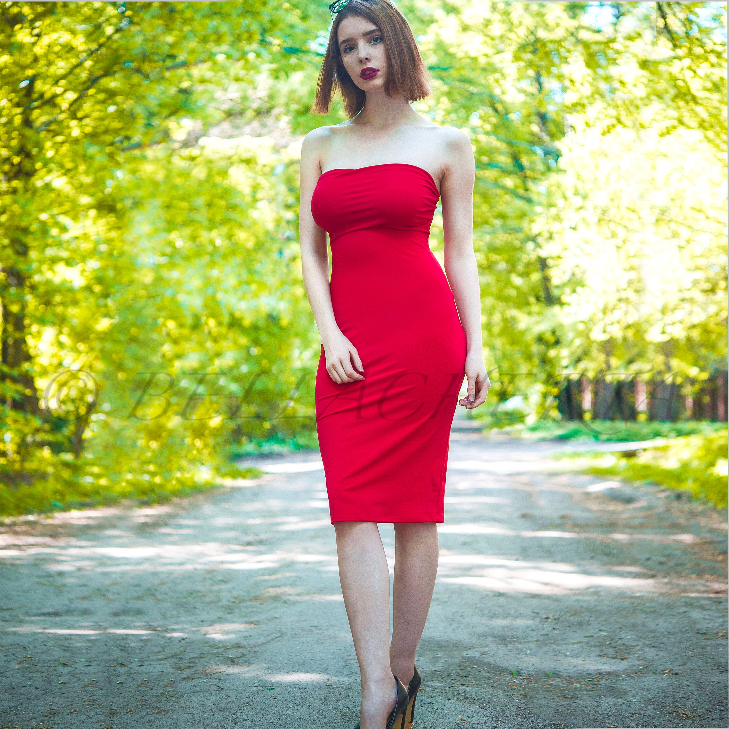 Sleeveless Bodycon Dress main image 1