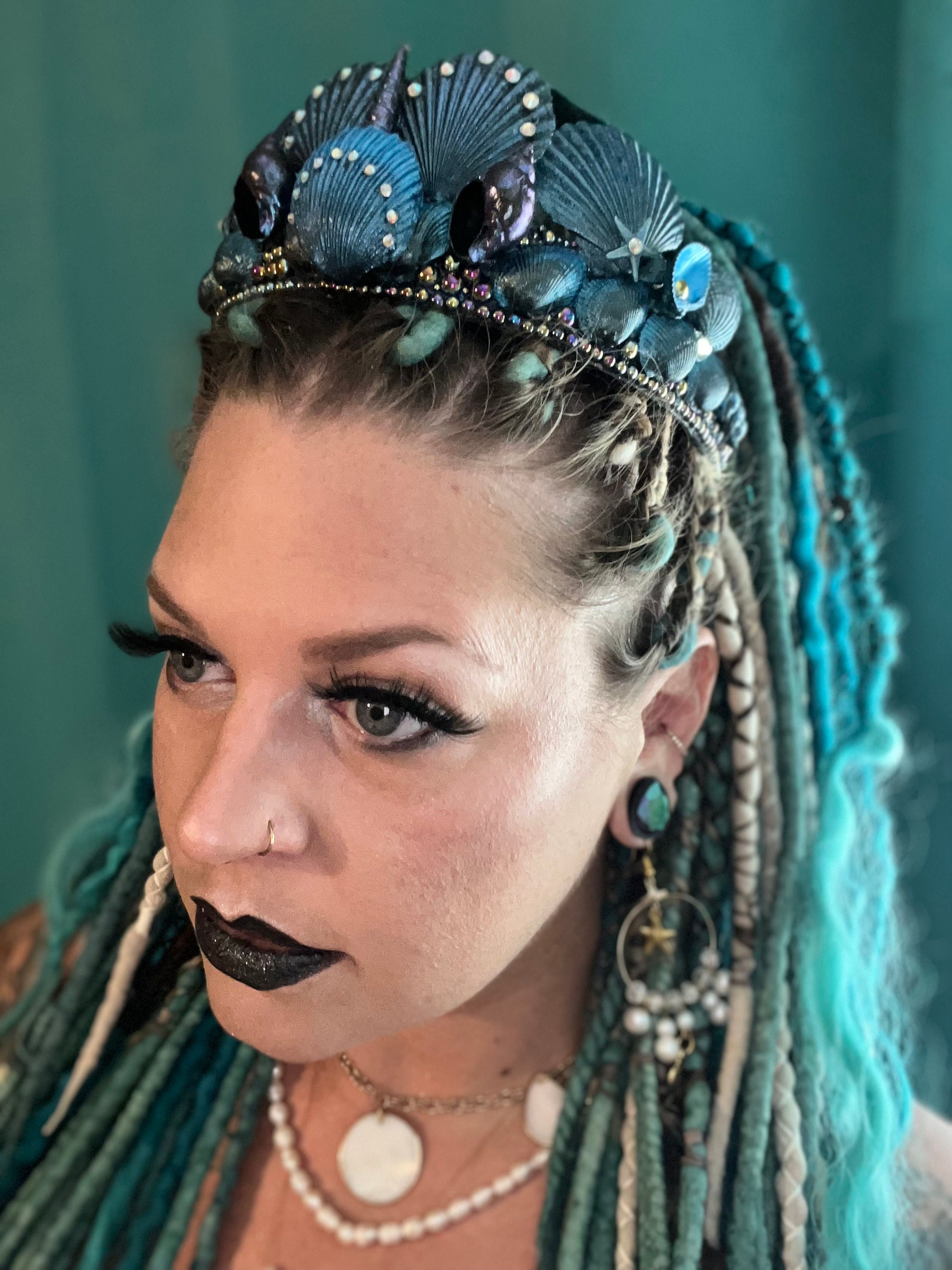 Unlock Your Inner Siren: A Femme Transformation Guide - bc3mq9b