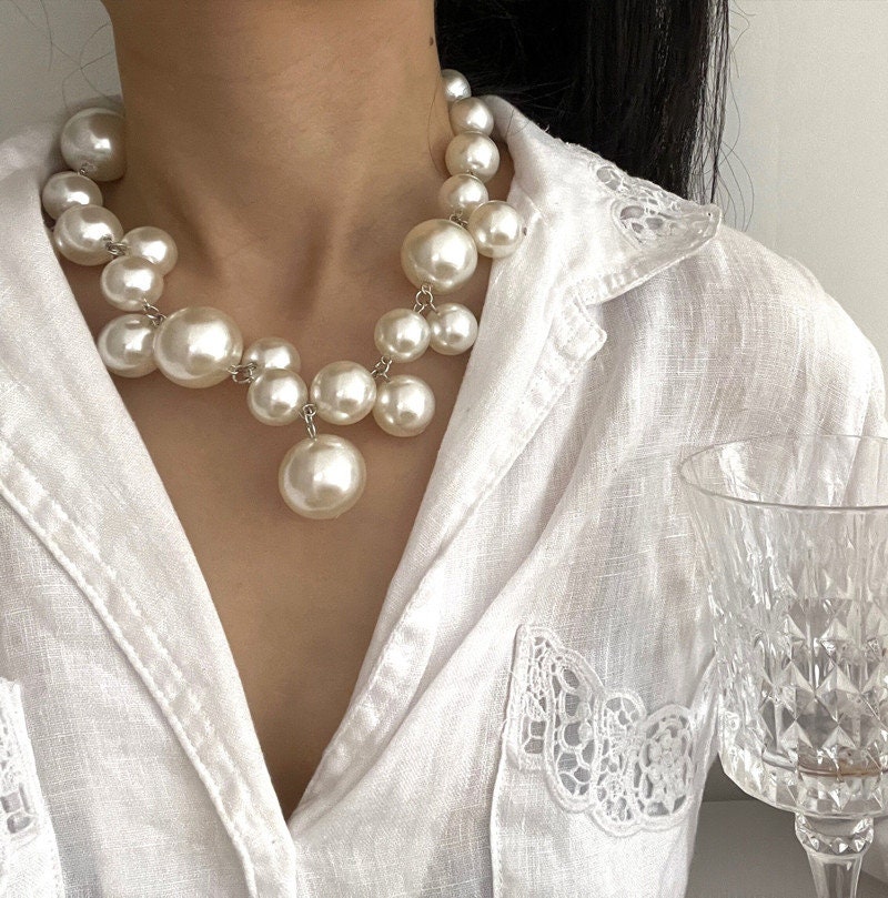 Big pearl necklace designs deals