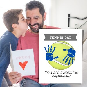 Huellas de manos de papá de tenis, Huella de mano deportiva, Regalo de papá de hijo, Tarjeta imprimible del Día del Padre, Regalo de niños, Huella de mano de bebé, Artesanía de memoria