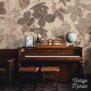 Vintage Botanical Wallpaper, Delicate Floral Leaves, Neutral Tones 95