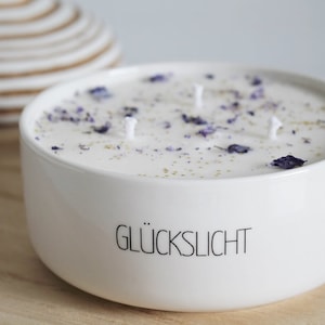 large vegan scented candle made of soy wax, 350ml, candle in a cup, candle in a bowl