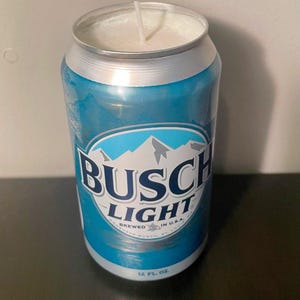 Busch Light handgemaakte sojakaars met aangepaste geur