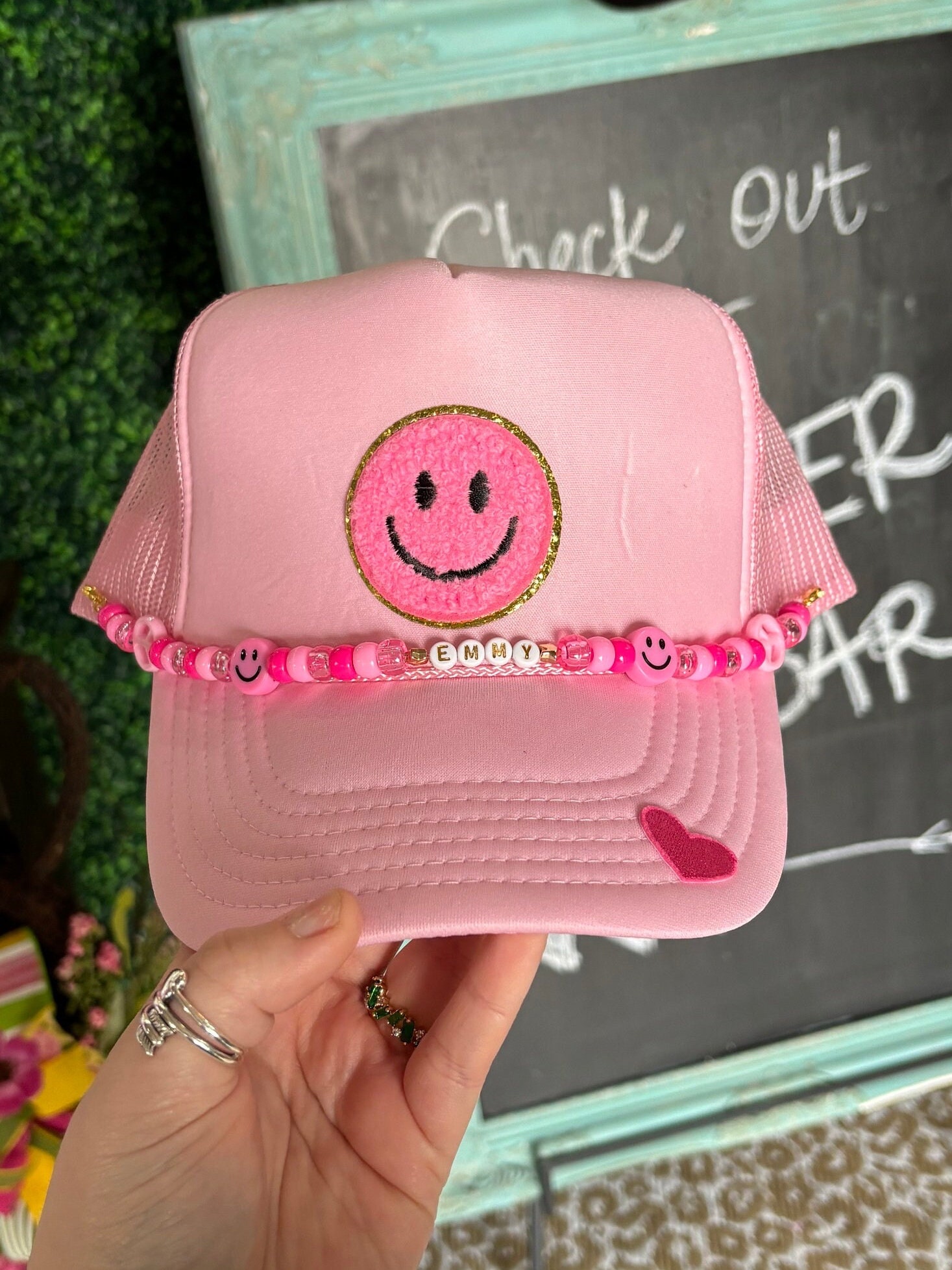 Pink Smiley Trucker Hat With Custom Name Chain Snap-back  display picture 2