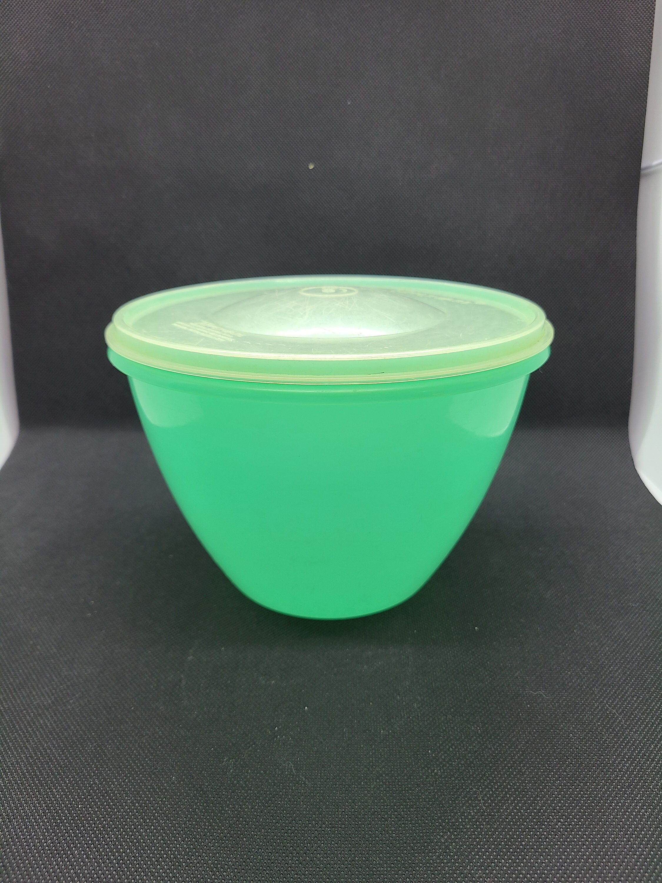 Vintage Tupperware 679 681 Lettuce Keeper With No Spike Etsy