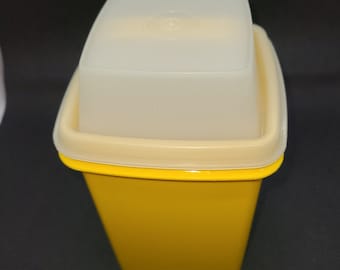 Vintage Tupperware #1330-8 Pick a Deli  3 Piece Container