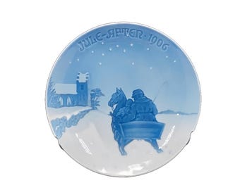 1906 Bing & Grøndahl Christmas Plate – Sleighing to Church on