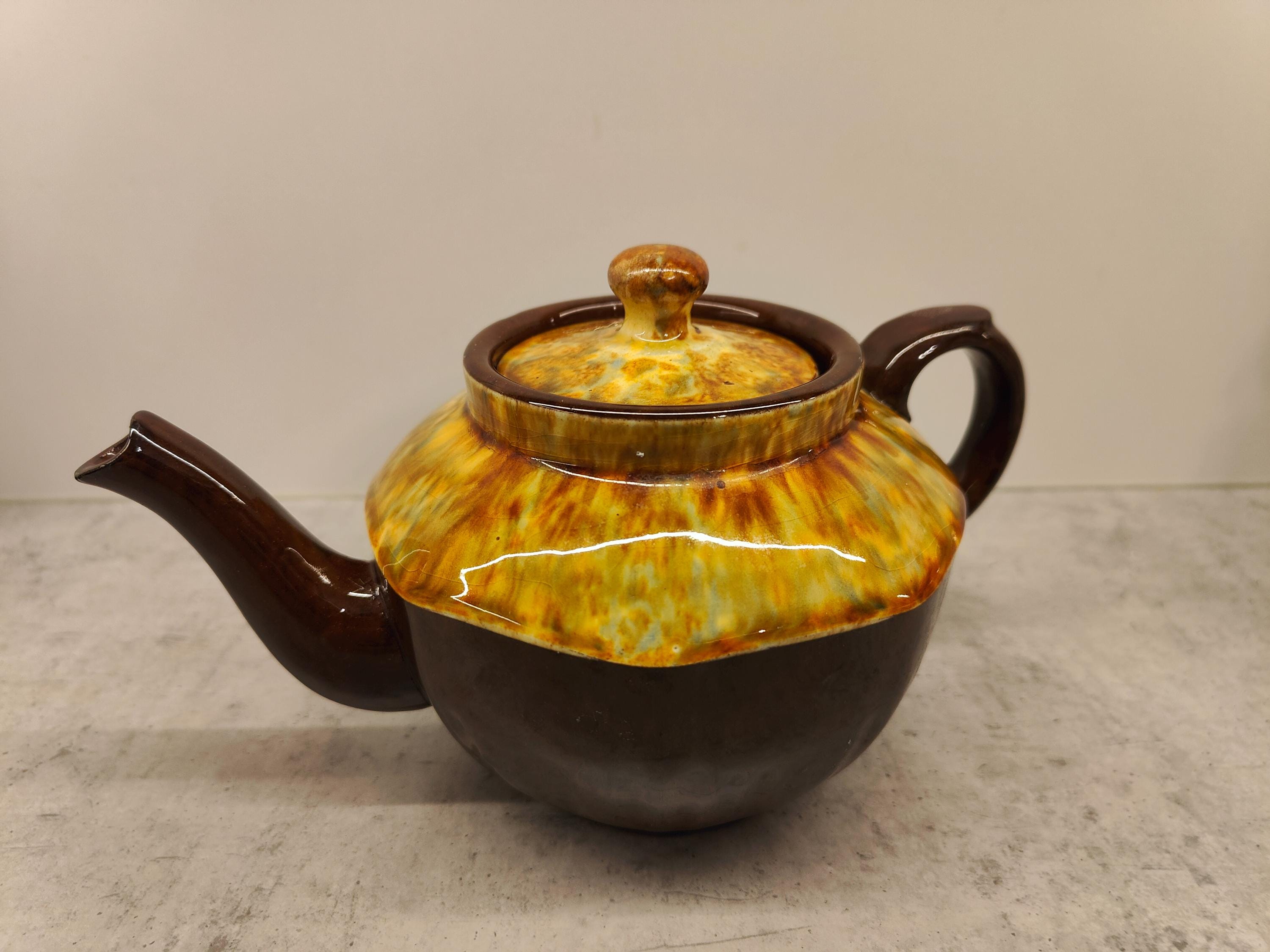 イギリス　ミニチュア　ブラックティーポット　ドールハウス　ミッドセンチュリー イギリス ミニチュア ブラックティーポット ドールハウス ミッド