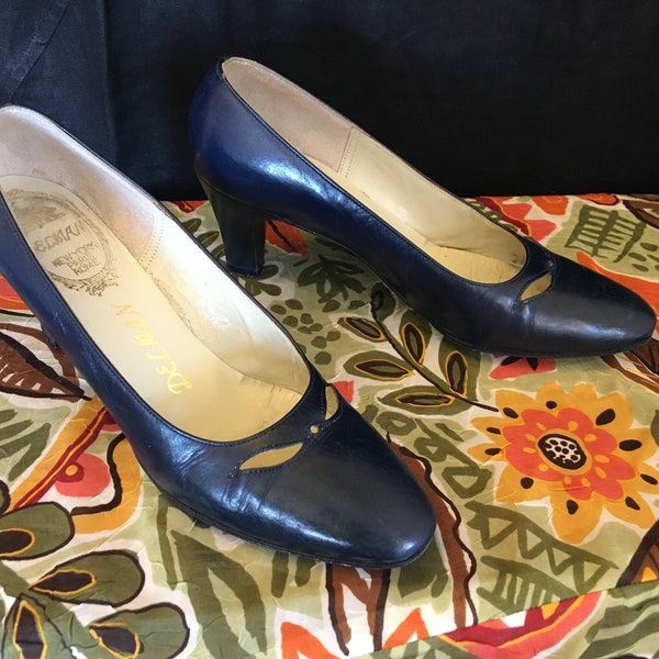 Vintage Delman Navy Pumps, Kidskin Leather, Size 5B, Classic Design In Original Box, In Near-New Condition