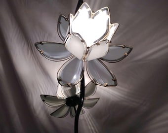 Vintage HOLLYWOOD REGENCY Smoke Glass LOTUS Flower Flat Petals Petal Lamp Replacement Shade