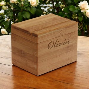 Personalized BAMBOO RECIPE BOX Card Holder Custom Engraved Housewarming Home Cooking Kitchen Wedding Gift for Her Mom Boyfriend Birthday Son