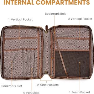 Pu&ograve; includere: Organizer in pelle marrone aperto con pi&ugrave; scomparti interni. Include tasche verticali, tasche a rete, fessure per penne e una cintura per segnalibro. Il testo "INTERNAL COMPARTMENTS" &egrave; in alto.