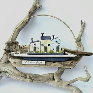 Little wooden beach cottages on Driftwood welcome sign, Driftwood art, Driftwood sign, Wall plaque