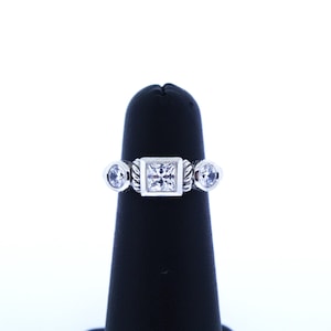 Judith Ripka Silver 925 Sterling Silver Cubic Zirconia Ring Size 5
