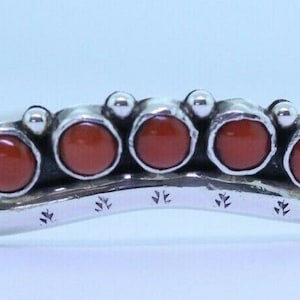 Ladies Fashion Jewelry Bracelet Silver Cuff with 5 Red Jasper Cabochon stones