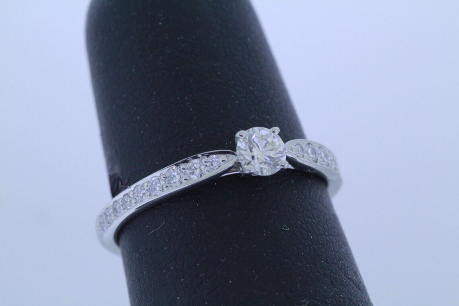 TIFFANY and CO. Solitaire Harmony Diamond & Platinum 950