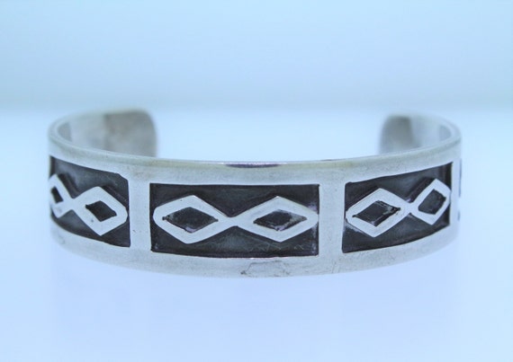 Vintage Sterling Silver Engraved Diamond Pattern … - image 1