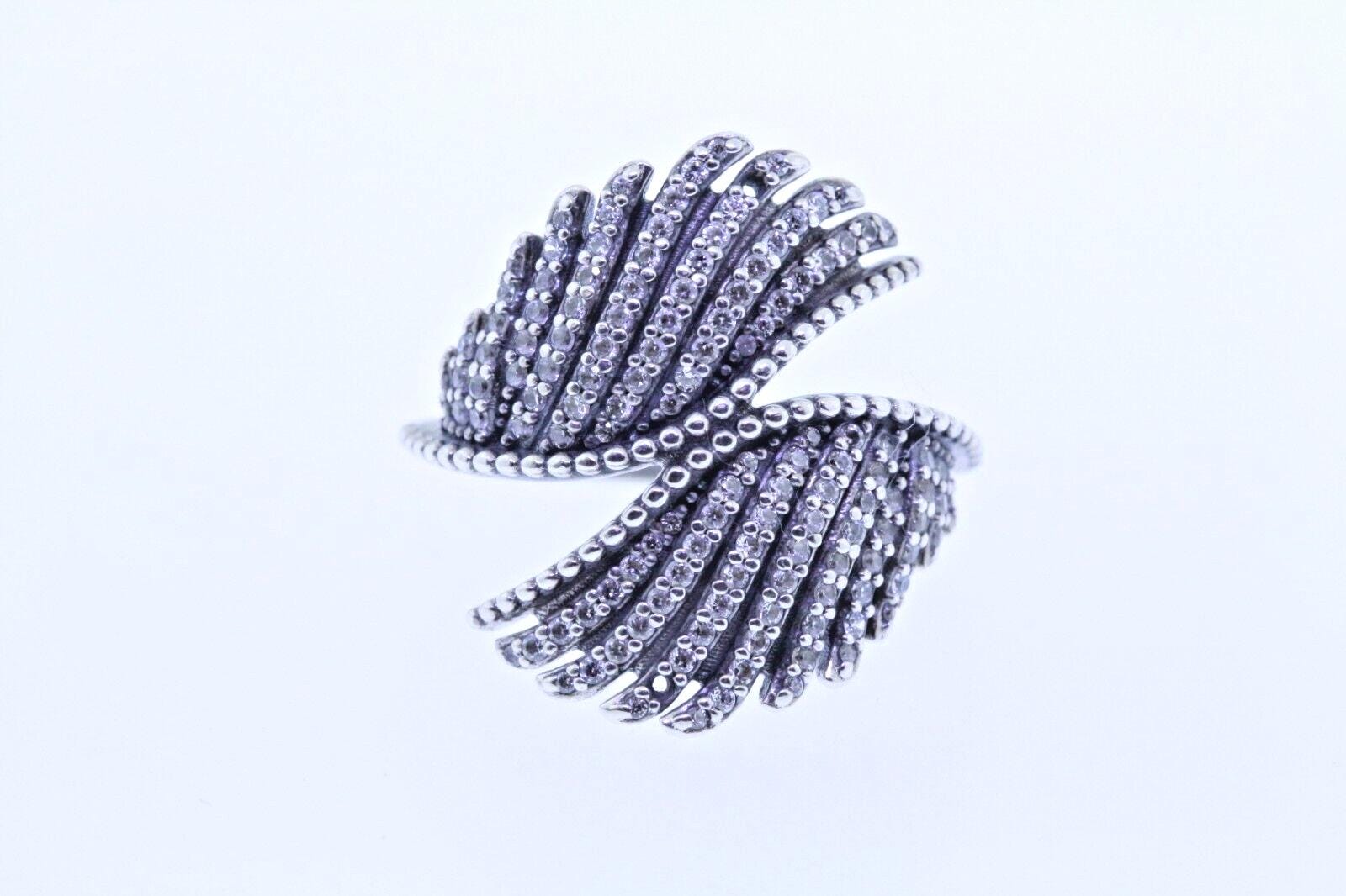 Pandora majestic feather discount