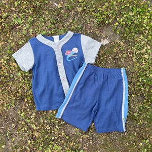 Conjunto de camiseta y pantalones cortos de béisbol vintage de los años 90 para niño pequeño, Grand Slam Champ Carter's Kids 5
