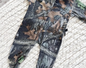 ジョーダン・リー製、ヴィンテージ90年代迷彩柄プレイスーツ（サイズ：6～12ヶ月）