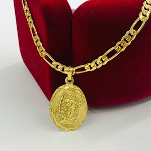 Medalla De La Virgen De Guadalupe Con Cadena Valentino En Oro Laminado ...