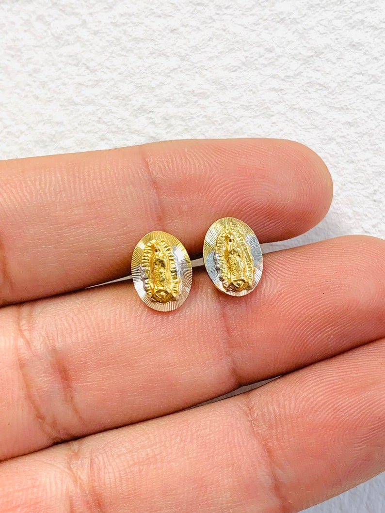 Aretes de la Virgencita de Guadalupe en Tres Oros Para Niñas o Mujer / Regalos de Navidad / Gold Earrings for Kids / Studs Earrings New image 5