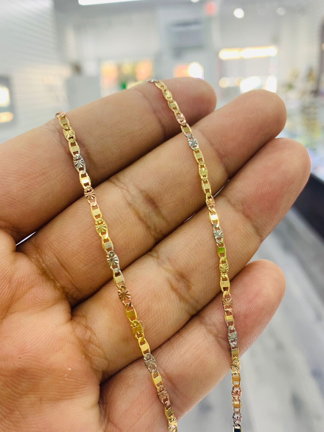 Valentino chain best sale necklace