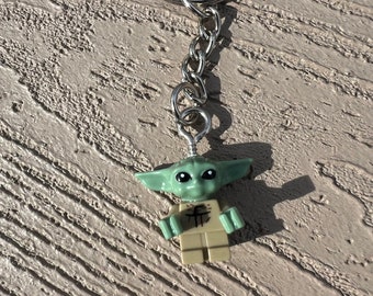 Llavero de Grogu de Star Wars en miniatura estilo Lego