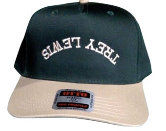 Cappello ricamato capovolto