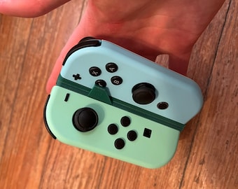 One Handed Nintendo Switch 1 & 2 Controller Handle