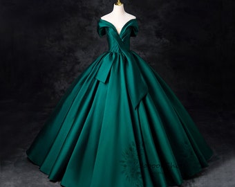 Gorgeous Emerald Green Ball Gown, Plus Size Criss-Cross Prom Ball Gown, Solid Graduation Gown, Slim Quinceanera Dress Corset Banquet dress