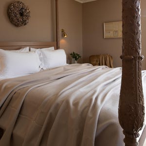 Aberlour Merino Wool Bed Blanket | Soft and Lightweight | Scottish Wool | Sleep Blanket | Premium Quality | Made in UK
