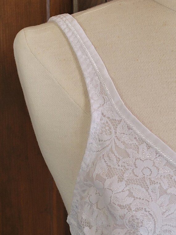 38B Vintage, White Playtex Bra, with No Underwire - image 4