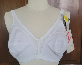 38C White, Collection M, New Old Stock Bra with No Underwire, Tags Still Attached