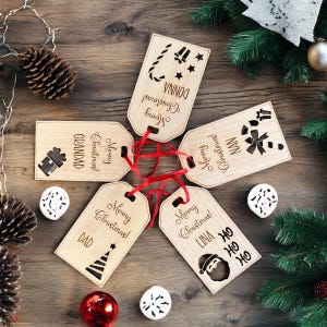 Personalisierte Weihnachtsgeschenkanhänger 5er oder 10er Pack | Weihnachts Tags | Weihnachtsschmuck aus Holz | Geschenkanhänger | Christbaumschmuck |