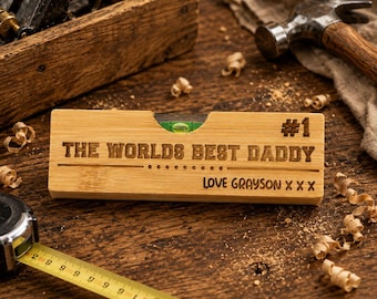 Bambus Wasserwaage Flaschenöffner Geschenk für Papa | Vatertags Geschenk | Opa Geschenk | Personalisiertes Werkzeug mit Gravur